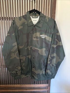 Carhartt WIP Men's Camo Windbreaker Jacket - Olive Green